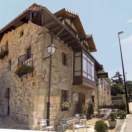 Casa Paulino Hotel Corrales De Buelna Exterior photo